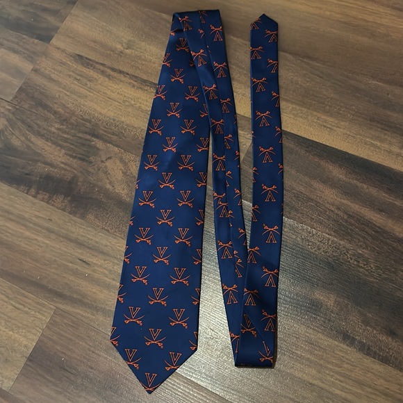 UVA Official 100% Imported Silk Handsewn Tie. - Picture 7 of 8
